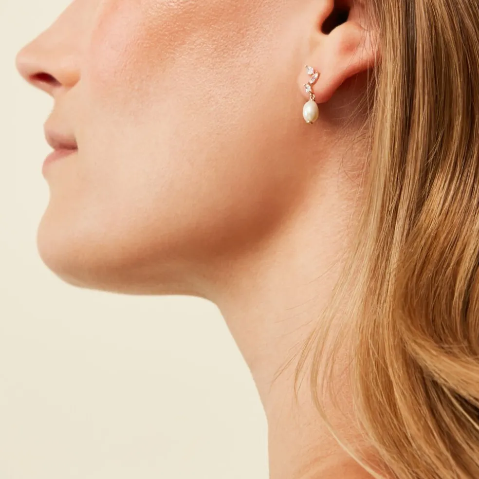 Boucles D'Oreilles Pendantes Nacrée Or Jaune Perle De Culture Oxyde De Zirconium